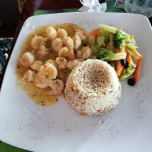 Camarones al Ajillo