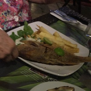 Corvina frita con Yuca. 