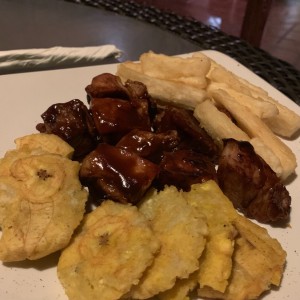 costillitas en salsa barbacoa.