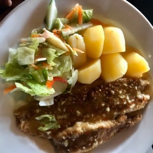 Filete de pescado al ajillo