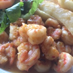 Camarones al ajillo