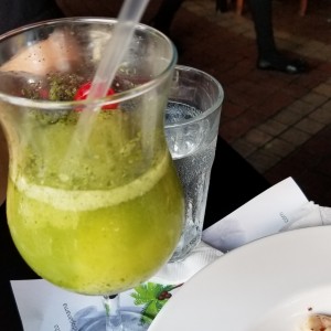 limonade con yierbabuena