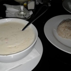 crema de mariscos. Arroz con coco