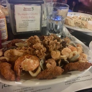 Picada mixta para 1 persona ( Es enorme)
