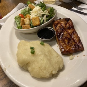 FRIDAYS SIGNATURE WHISKEY-GLAZED SALMON