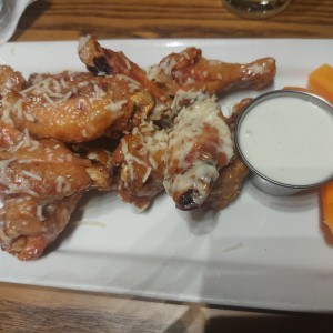 wings garlic parmesano