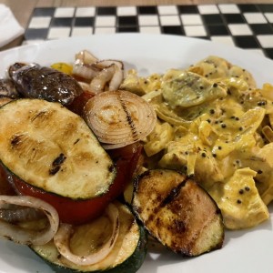 Salteados - Pollo Yassa