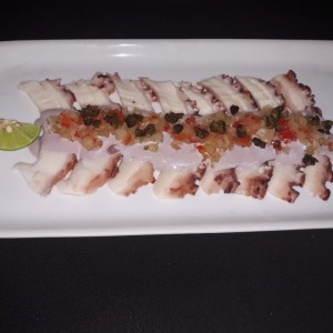 tiradito de pulpo al olivo