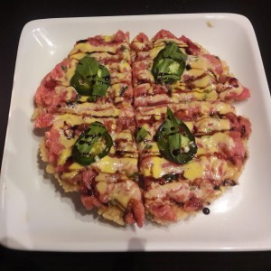 Piqueos - Spicy tuna pizza