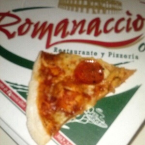 Pepperoni pizza $7.33 mediana 