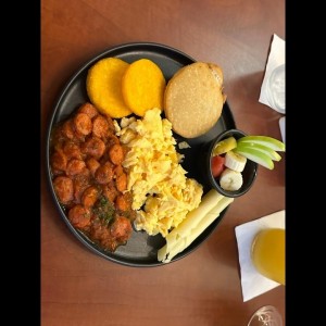 COMPLET DÉJEUNER - Desayuno Panameño