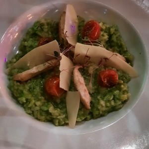 risoto de aguacate y pollo