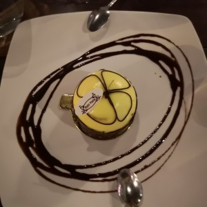 Marquesa de maracuya con chocolate