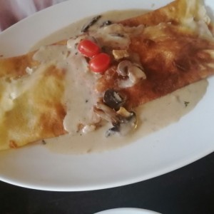 Crepes de pollo con hongos