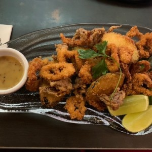 Anneaux et Minis Calamars Frits