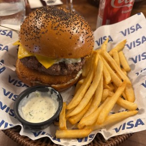 Hamburgesa Cest la Brie-sket