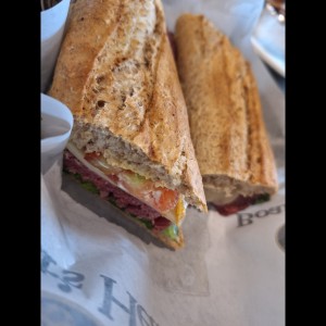 emparedado de pastrami