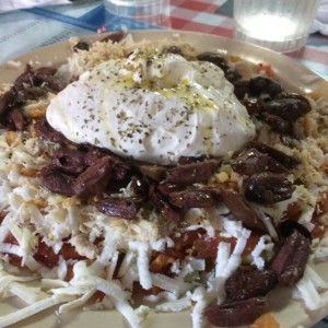 Ladopsomo con pollo y pernil