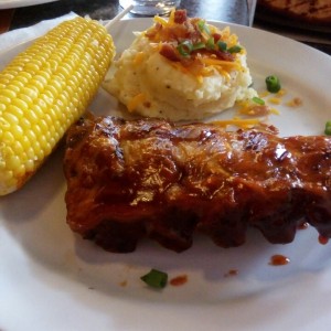 Costillas de cerdo con salsa BBQ