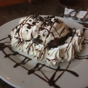 brownie con helado