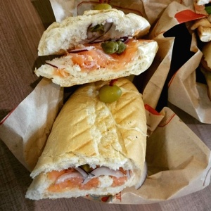 Smoke salmon sandwich