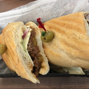 emparedado de ropa vieja