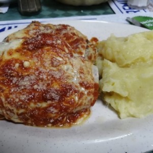 chuleta de puerco con jamon a la parmesana y pure