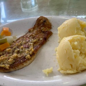 filete pargo con ajo. muy duro