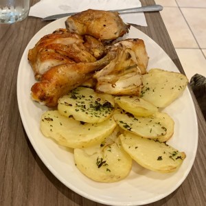Pollo - Pollo Asado y papas salteadas