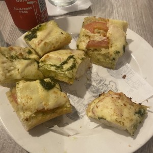 Brocheta con mozarela