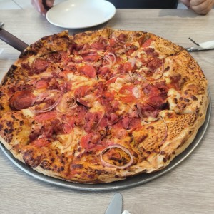 pizza tumba muerto