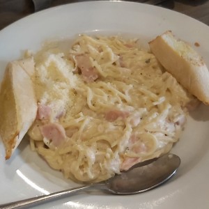 Spaguetti / Ni Alfredo
