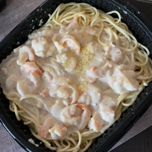 spaguetti con camarones salsa blanca
