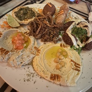 Entradas Libanesas - Labne Beirut