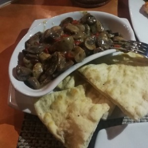 Hongos al Ajillo 