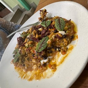 gallo pinto con short ribs
