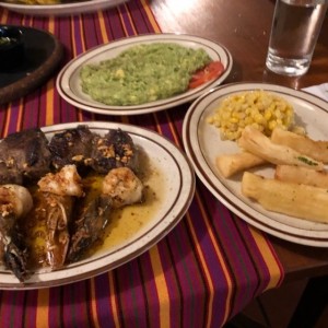 Parrillada Mar y Tierra (2 Personas)