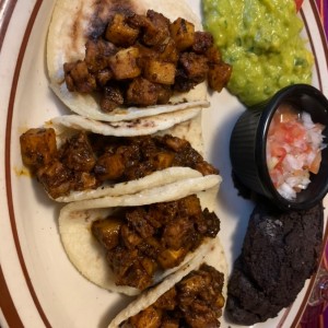 tavos