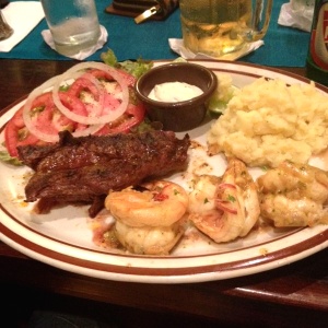 Filete de res con camarones jumbo