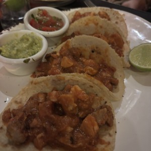 Tacos de Res, Pollo, Cochinita Pibil, al Pastor o Mixtos