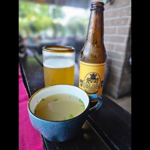 Caldo de bienvenida y Cerveza artesanal