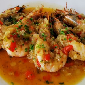 Langostinos a la Griega, all Ajillo o en Brucheta
