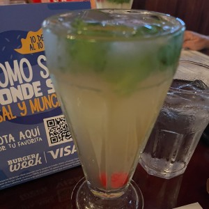 Limonada con Hierbabuena