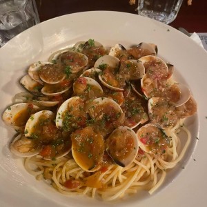 Spaguetti con almejas