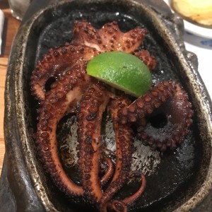 Pulpo al Carbon