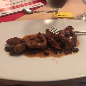 medallones de filete en vino oporto