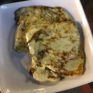queso fundido ( caro y de baja calidad )