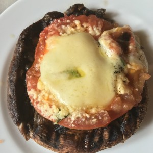 Hongo (es 1) Portobello a la Caprese