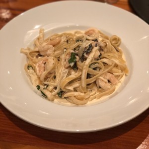 fetuccini camarones