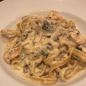 Fetuccini de camarones